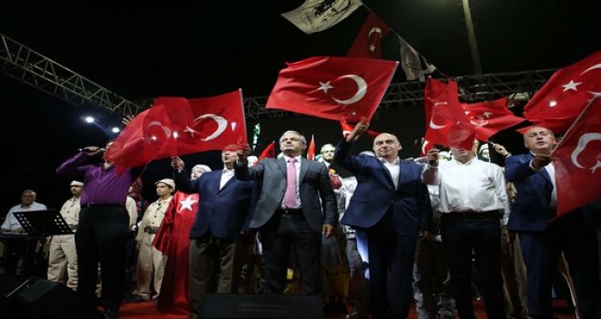 Karşıyaka'da ''Büyük Zafer''e, büyük kutlama