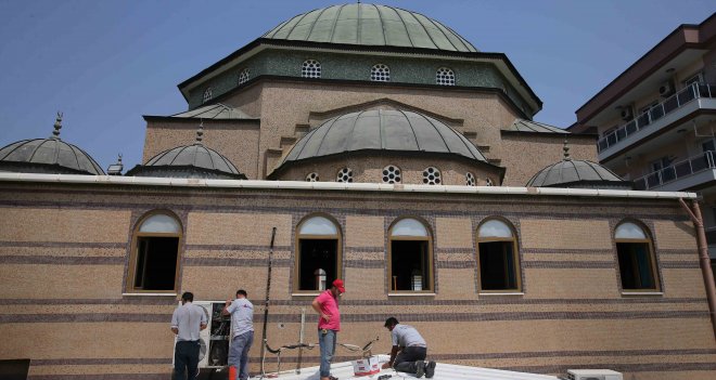 Karşıyaka'da camilere modern hizmet   