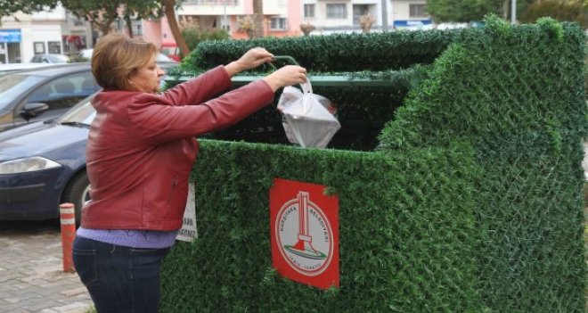 Karşıyaka'da çim kaplama çöp kutuları sayısı 2 bine çıktı