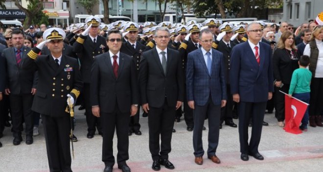 Karşıyaka'da Cumhuriyet Bayramı kutlamaları başladı