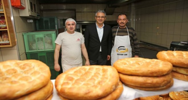 Karşıyaka’da fırın işçileri dernek kurdu