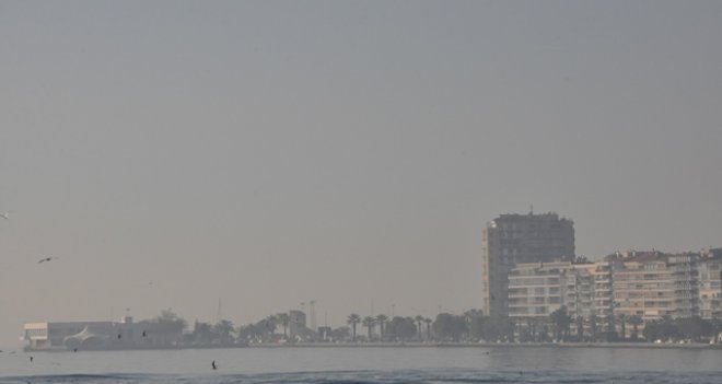 Karşıyaka'da hava kirliliği limitin üstünde...