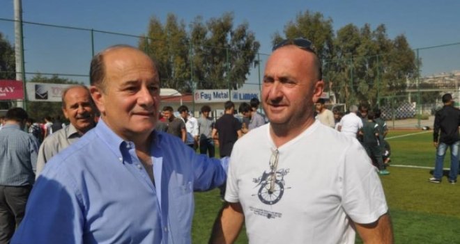 Karşıyaka'da istifalar sürüyor...