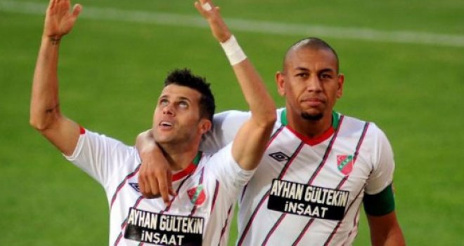 Karşıyaka'da Juninho şoku