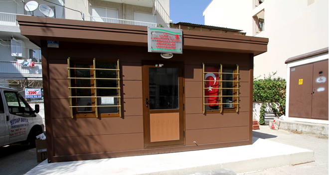 Karşıyaka'da muhtarlık binaları yenileniyor...