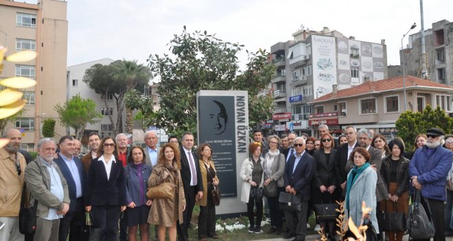 Karşıyaka'da Noyan Özkan Anıtı açıldı