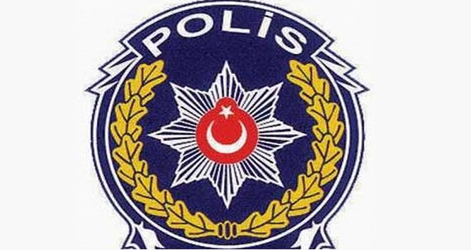 Karşıyaka'da polise molotof kokteyli attılar