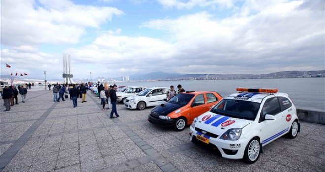 Karşıyaka'da ralli heyecanı yaşandı