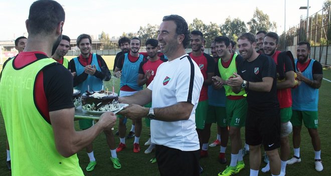 Karşıyaka'da Sümbül'ün koltuğu sallantıda