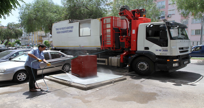 KARŞIYAKA'DA TEMİZLİKTE DEVRİM