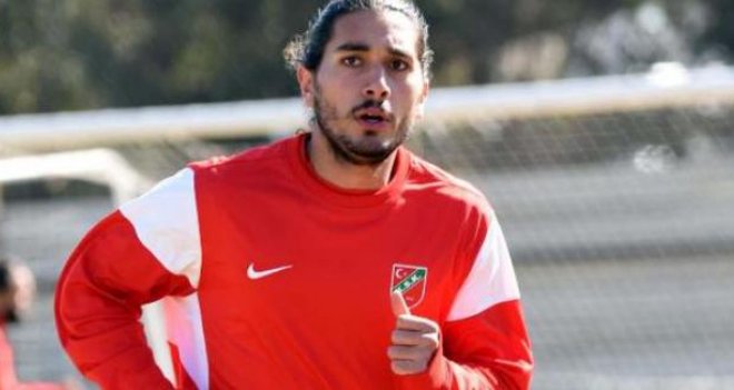 Karşıyaka'da üç genç takımdan ayrıldı