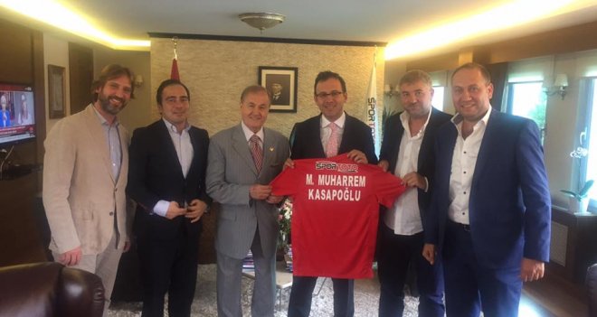 Karşıyaka'da yönetim destek arayışlarını sürdürüyor