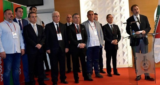 Karşıyaka yönetiminden stat ve salon çıkarması