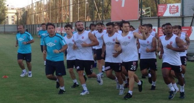 Karşıyaka'da yüzler gülüyor...