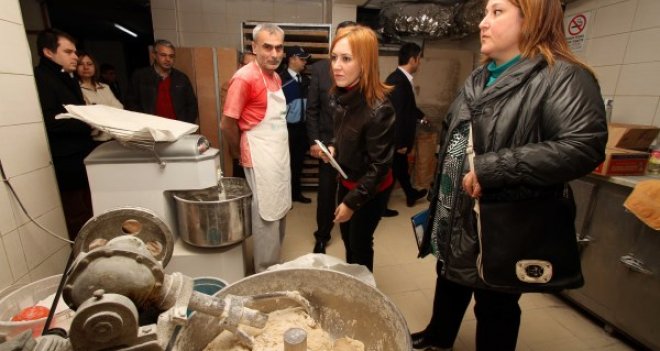 Karşıyaka'daki fırınlara şafak denetimi