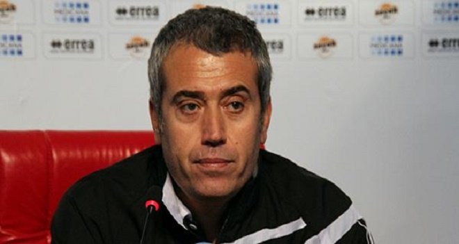 Karşıyaka'dan Özdeş'e güvenoyu...