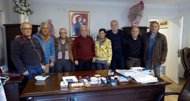 Karşıyakalı amatörler, ASKF Başkanı Yatkın'ı ziyaret etti