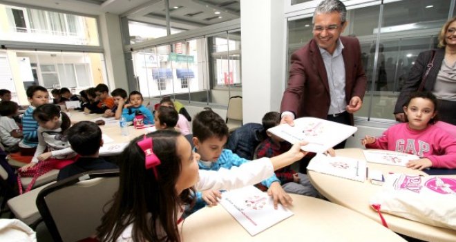 Karşıyakalı çocuklar karikatürü çok sevdi