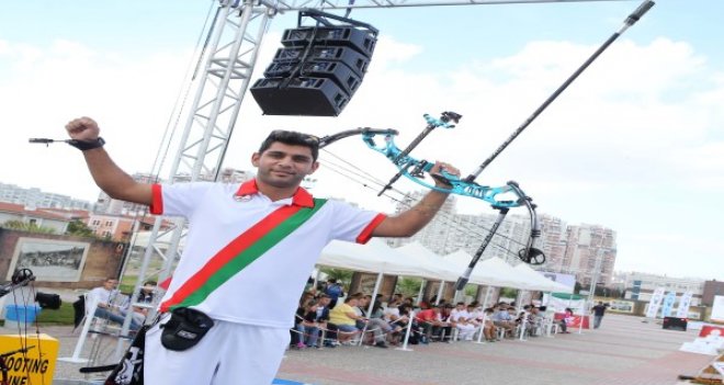 Karşıyakalı Demir hedefi 12'den vurdu