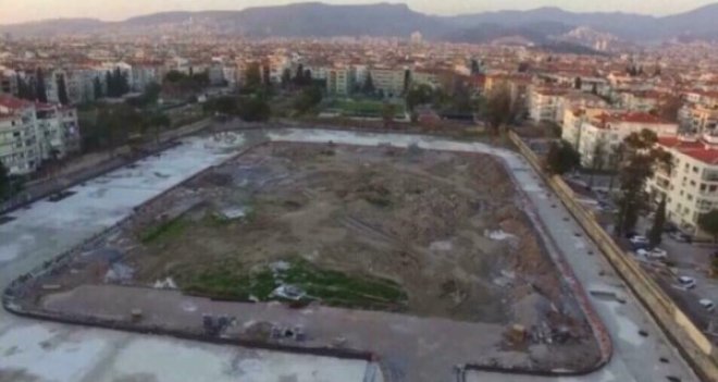 Karşıyakalı taraftarlar Karşıyaka Stadı'ndaki gecikmeyi protesto edecek