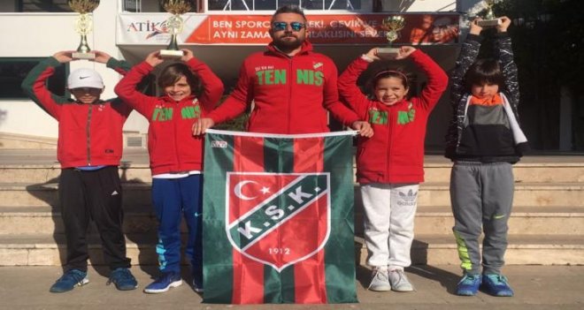 Karşıyakalı tenisçiler fırtına gibi esti