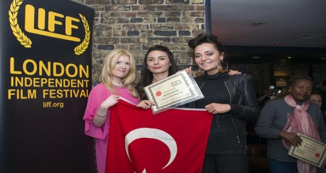 Karşıyakalı yönetmene Londra'dan ödül...