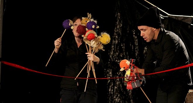 Karşıyakalılar kuklaları çok sevdi