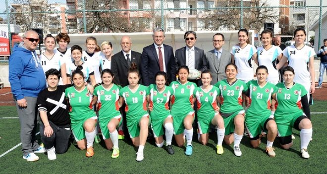 Karşıyaka'nın amazonları...