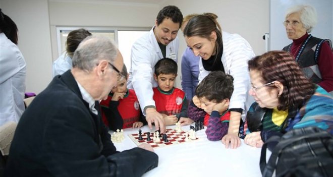 Karşıyaka’nın Bilge Çınarları sezonu açtı 