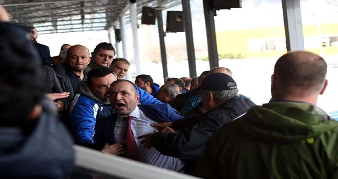 Karşıyaka'nın golü protokolu karıştırdı!...