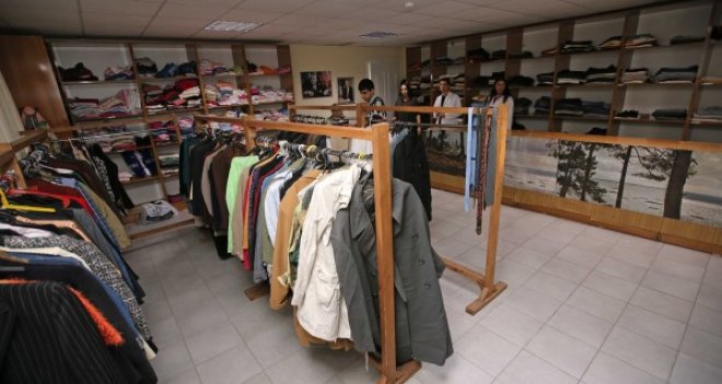 Karşıyaka’nın iyilik butiği ''Butik Elele''