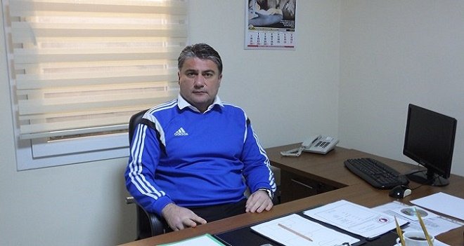 Karşıyaka'nın yeni teknik direktörü: Mesut Toros