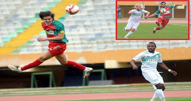 Karşıyaka'ya bir darbe de Giresun'dan...