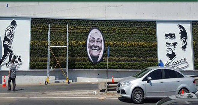 Karşıyaka'ya gelenlere sürpriz...