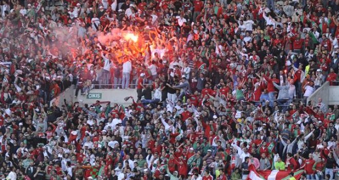 Karşıyaka'ya seyircisiz oynama cezası...