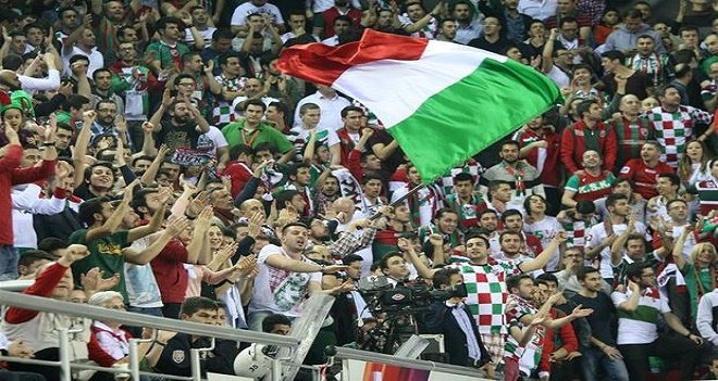 Karşıyaka'ya tribün kapatma cezası...