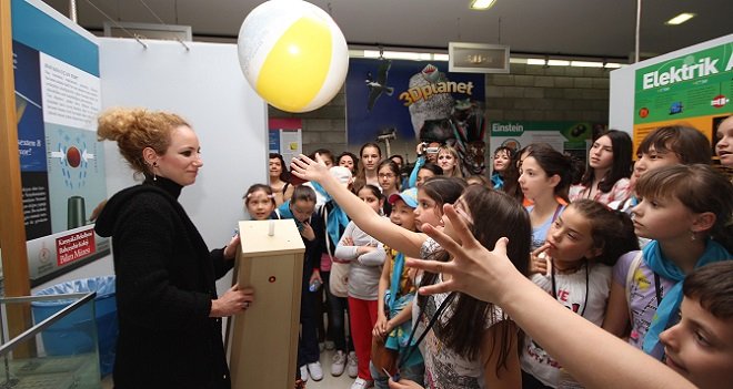 Karşıyaka’ya TÜBİTAK’tan destek