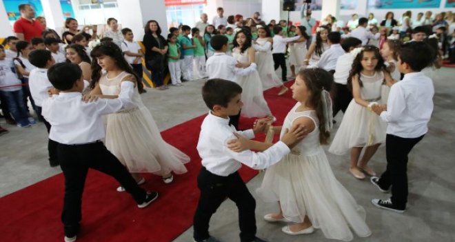 Karşıyaka'yı ''Latin havası'' sardı...