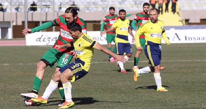 Karşıyaka'yı önce hakem sonra Menemen'in yedekleri yaktı!..
