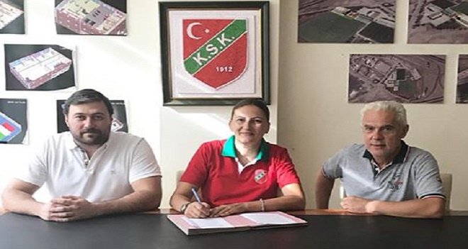 Karşıyaka voleybol alt yapıya yeni takviye...