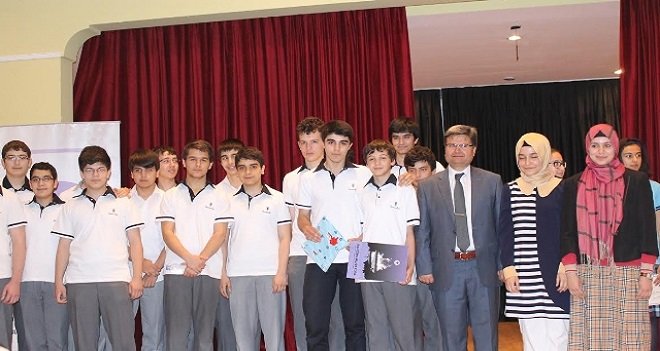 KISA FİLİM YARŞMASINDA KARŞIYAKA ÖZEL YAMANLAR KÜRSÜYE ÇIKTI