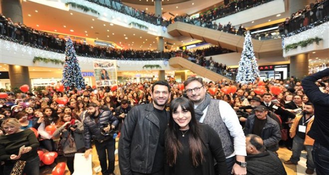 Kocan Kadar Konuş 2'nin İzmir galası yapıldı