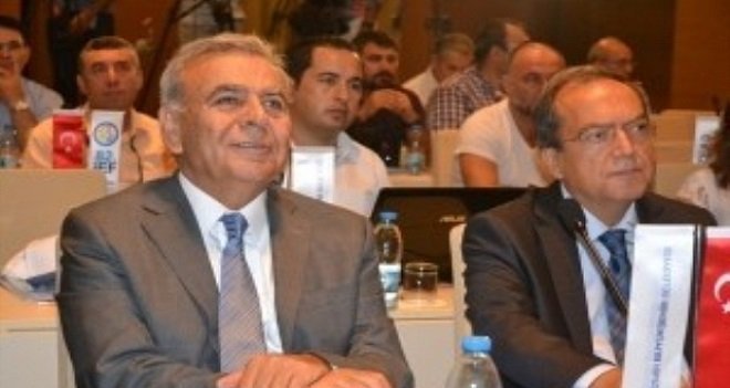 Kocaoğlu, İZFAŞ Genel Müdürünü görevden aldı