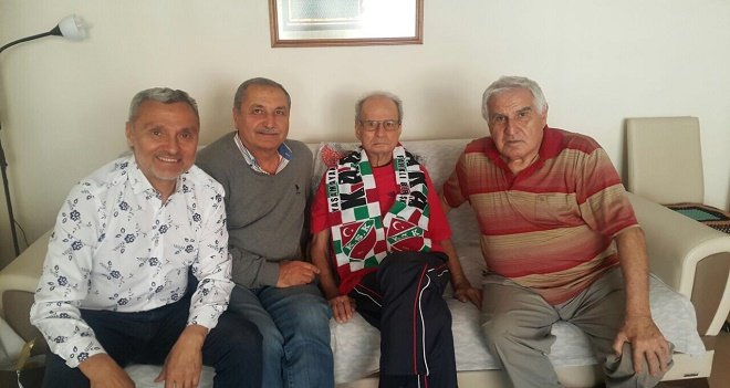 Köfteci Erol'dan birlik çağrısı