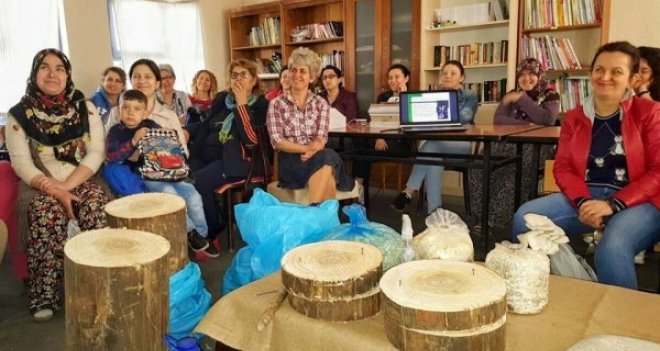 Köy tezgâhında güçlü işbirliği