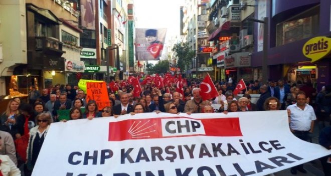 Meclis Başkanı Kahraman'a bir tepki de Karşıyakalı kadınlardan