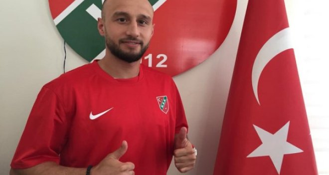 Mehmet Akgün Kaf Kaf'a imzayı attı