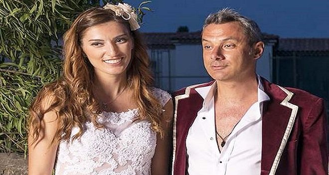 NESLİHAN DEMİR ALAÇATI'DA EVLENDİ