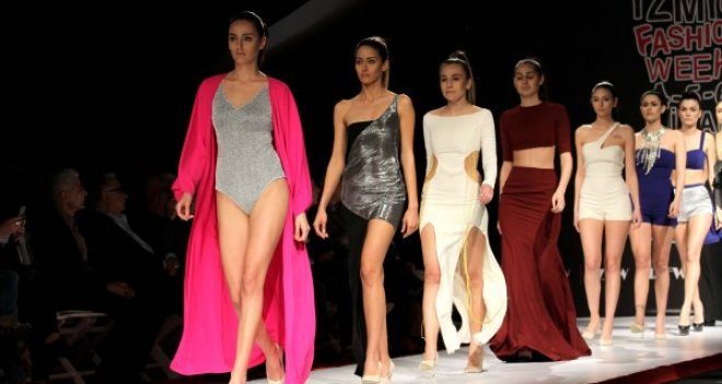 Moda rüzgarı Karşıyaka'da esiyor...