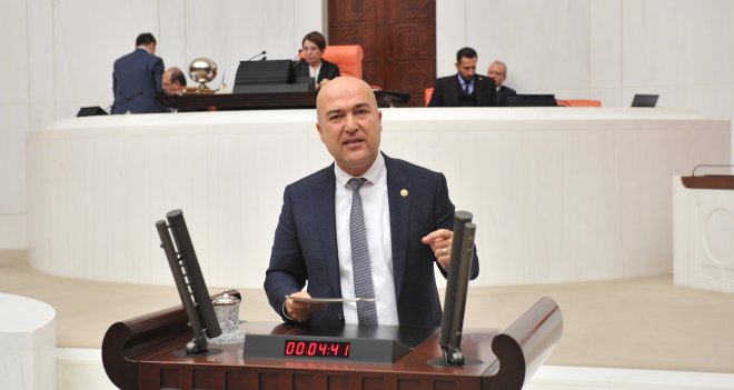 Murat Bakan yaz saati uygulamasının ekonomik boyutuna dikkat çekti